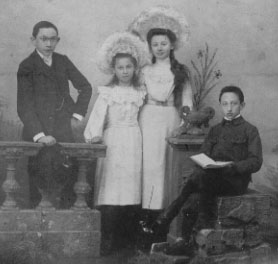 Opa and his siblings